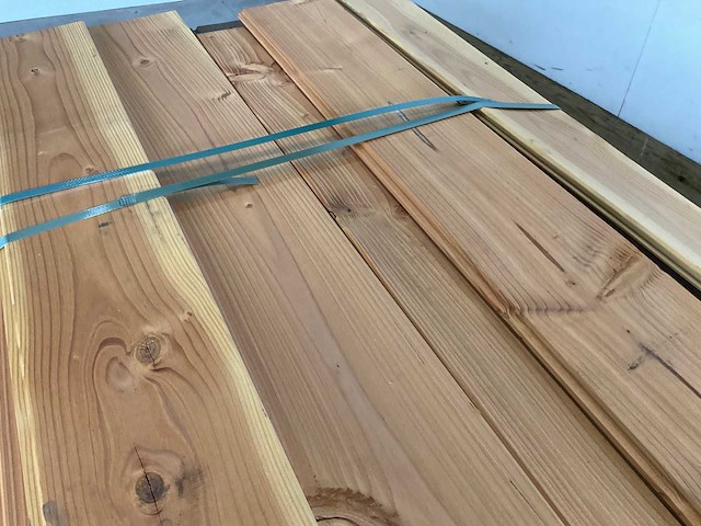 Douglasplank met mes- en groef en 4velling 300x19x1,8 cm (50x) - afbeelding 4 van  8