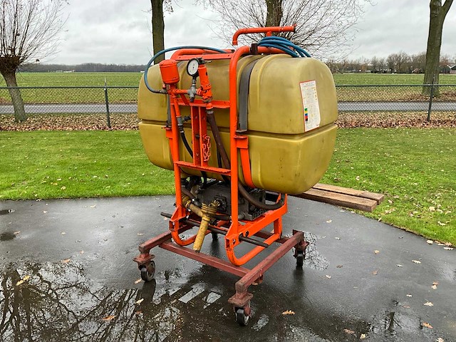 Douven spuittank - afbeelding 1 van  7