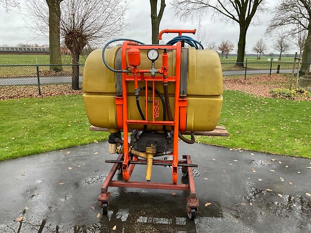 Douven spuittank - afbeelding 2 van  7