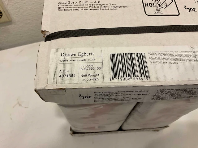 Douwe egberts cafitesse medium roast pak á 2l ingevroren siroop koffie - afbeelding 2 van  3