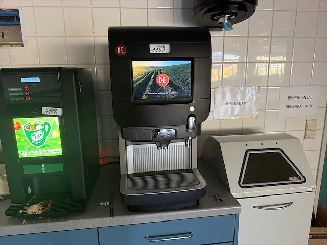 Douwe egberts excellence touch exp professionele koffieautomaat - afbeelding 1 van  5