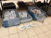 Douwe egberts koffiekop en schotels - afbeelding 1 van  7