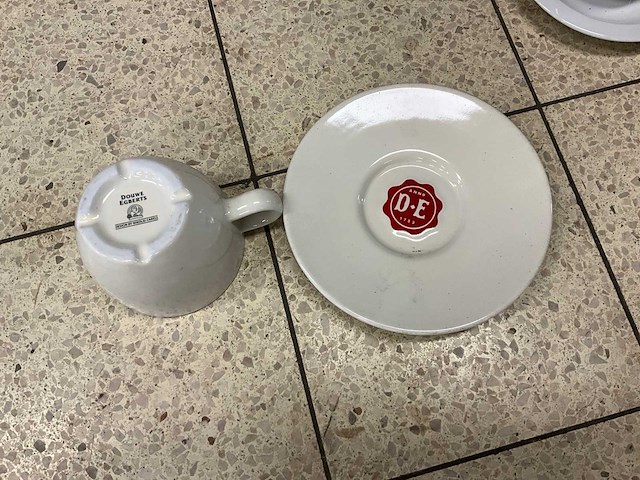 Douwe egberts koffiekop en schotels - afbeelding 4 van  7