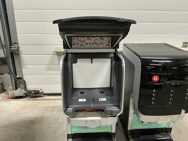 Douwe egberts koffiemachine (2x) - afbeelding 2 van  7