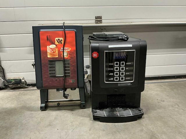 Douwe egberts koffiemachine (2x) - afbeelding 1 van  5