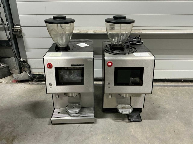 Douwe egberts koffiemachine (2x) - afbeelding 1 van  5