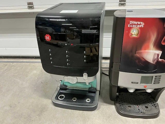 Douwe egberts koffiemachine (2x) - afbeelding 2 van  6