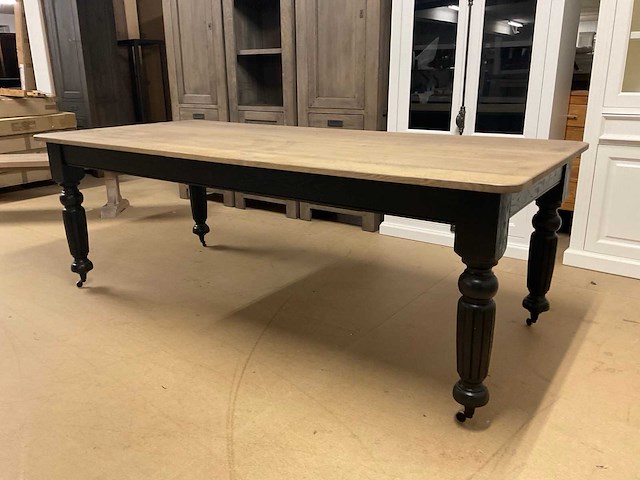 Dover eetkamertafel - afbeelding 1 van  14