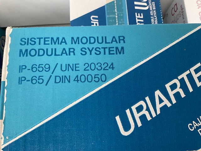 Dozen a 4 stuks uriarte 4ca-315s industriëlebehuizing (11x) - afbeelding 4 van  4