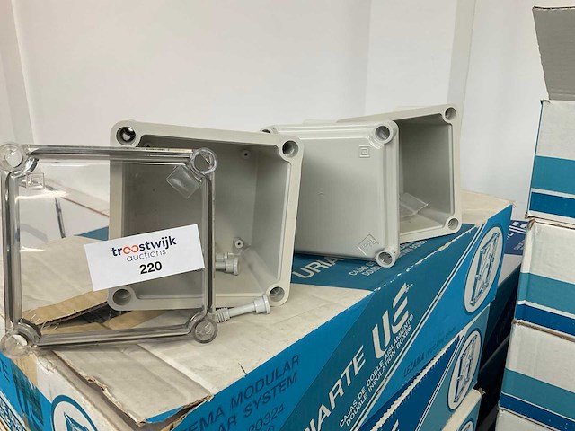 Dozen a 8 stuks uriarte 8ca-1515s en 8ca-1515 industriële behuizing (28x) - afbeelding 2 van  5