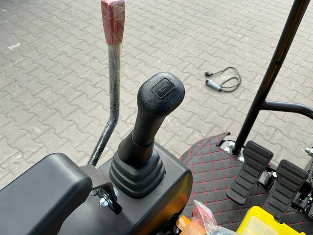 Dpc ht15l-e elektrische minigraafmachine (accupakket inclusief) - afbeelding 15 van  29