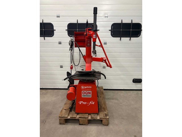 Dqn - pro-fit 110 - duquesne banden demonteer machine - afbeelding 1 van  7