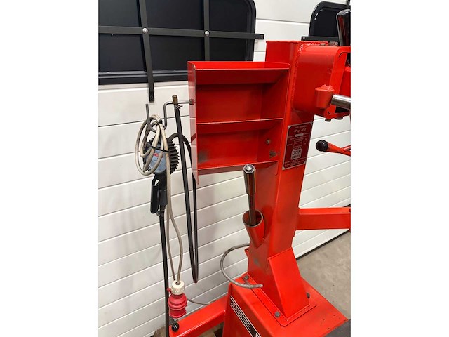 Dqn - pro-fit 110 - duquesne banden demonteer machine - afbeelding 4 van  7