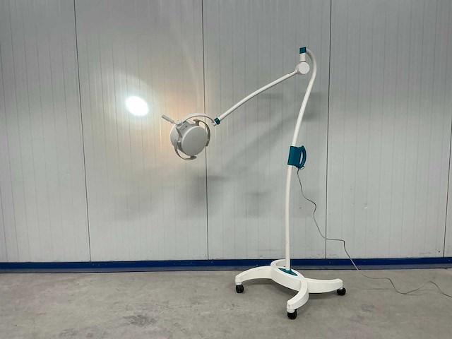 Dr mach - 130 - onderzoekslamp - afbeelding 4 van  4