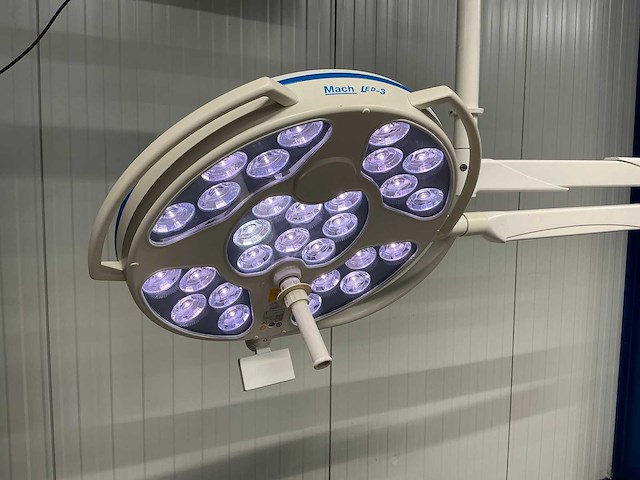 Dr. mach led-3 operatielamp - afbeelding 2 van  8