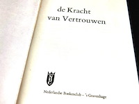 Dr. norman vincent peale. de kracht van vertrouwen - afbeelding 2 van  5
