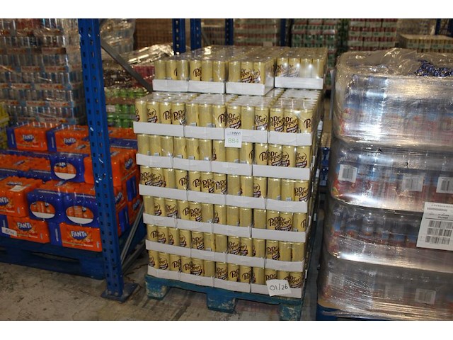 Dr pepper vanille. 130 trays a 12 blikken 0,33l. totaal 1560 blikken. tht 1-26. bod is inclusief 234 euro s... - afbeelding 1 van  3