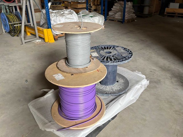 Draad, kabels, connectoren - afbeelding 11 van  15