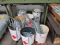 Draadeinden in diverse maten en uitvoeringen w.o. m12, m16 en m20 op 8 pallets. - afbeelding 3 van  5