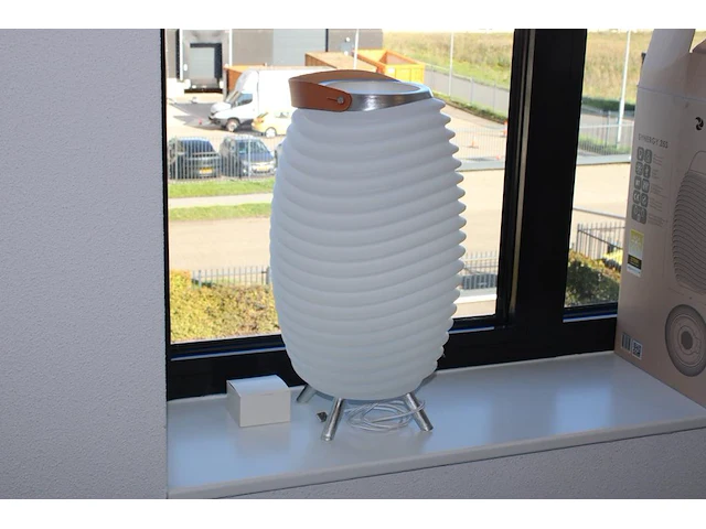 Draadloze speakerlamp kooduu met wijnkoelerfunctie hoogte 40 cm. - afbeelding 1 van  2