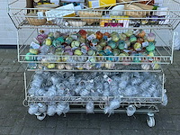 Draadmand vol met geurkaarzen - afbeelding 2 van  3