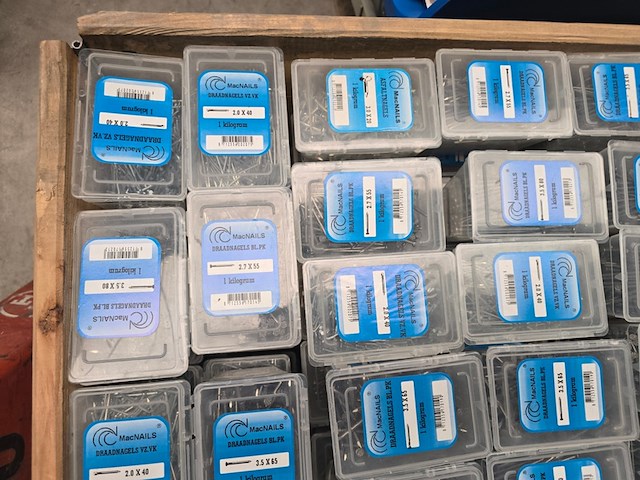 Draadnagels spijkers op pallet macnails, partij - afbeelding 3 van  9
