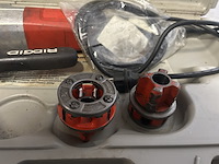 Draadsnijmachine met 2 draadsnijkoppen ridgid, model 600 - afbeelding 4 van  5