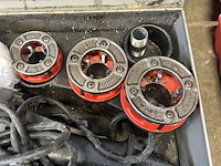 Draadsnijmachine met 5 draadsnijkoppen ridgid, model 600 - afbeelding 2 van  5