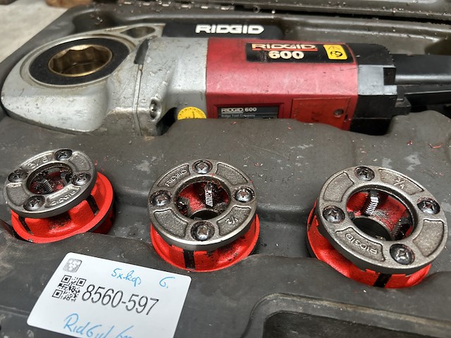 Draadsnijmachine met 5 koppen ridgid, model 600 - afbeelding 3 van  7