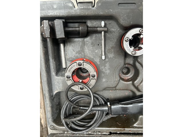 Draadsnijmachine met 5 koppen ridgid, model 600 - afbeelding 6 van  7