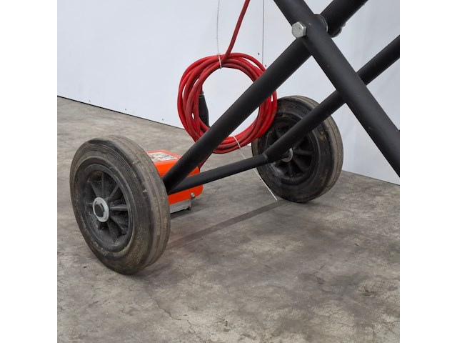 Draadsnijmachine op verrijdbaar onderstel ridgid, 300 compact - afbeelding 13 van  22