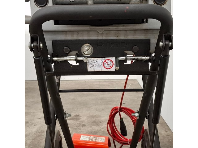 Draadsnijmachine op verrijdbaar onderstel ridgid, 300 compact - afbeelding 14 van  22