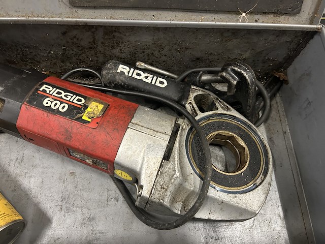 Draadsnijmachine ridgid, model 600 - afbeelding 2 van  5