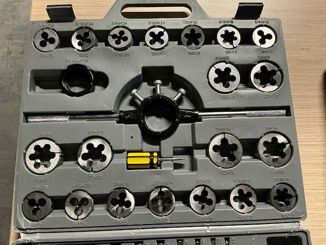 Draadsnijset - afbeelding 3 van  3