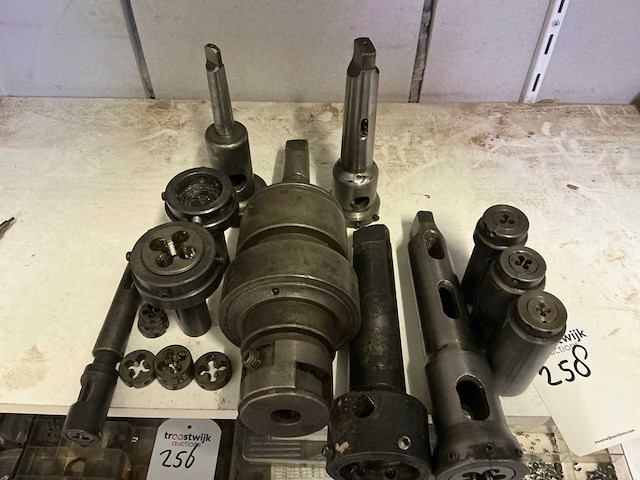 Draadsnijset - afbeelding 1 van  6