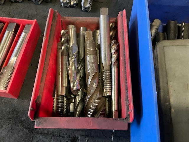 Draadtappen - afbeelding 2 van  9