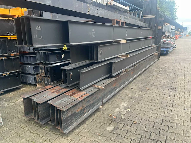 Draagarmstelling 27 staanders met 100 armen - afbeelding 2 van  21