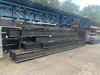 Draagarmstelling 27 staanders met 100 armen