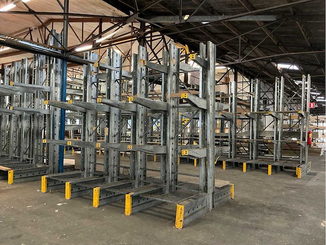 Draagarmstelling 300x430x400 cm - afbeelding 1 van  13