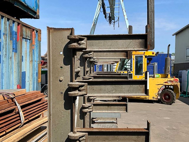 Draagarmstelling ( 4 secties ) - afbeelding 4 van  8