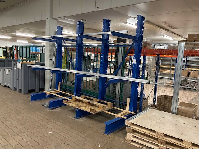 Draagarmstelling 5,6m - afbeelding 1 van  9