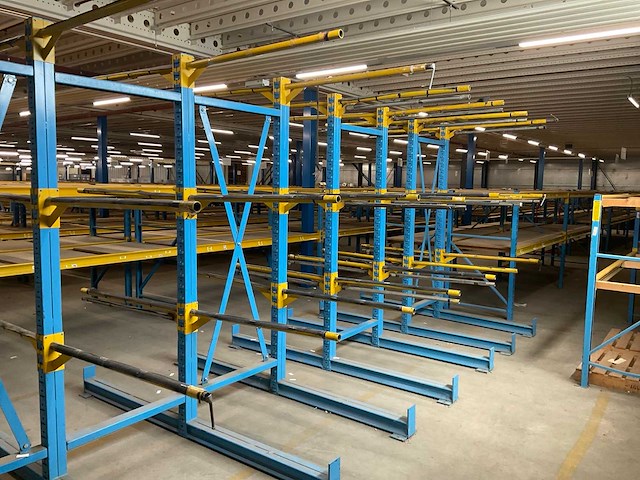 Draagarmstelling 640x240x250 cm - afbeelding 3 van  5