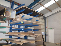 Draagarmstelling bestaande uit drie staanders met hoogte 478 cm en 21 armen met lengte 180 cm. let op! excl... - afbeelding 1 van  4