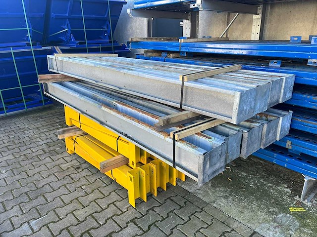 Draagarmstelling dubbelzijdig 4x16 - afbeelding 1 van  1