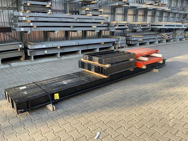 Draagarmstelling dubbelzijdig 8x48 - afbeelding 3 van  7