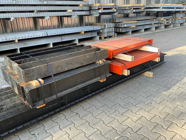 Draagarmstelling dubbelzijdig 8x48 - afbeelding 2 van  16