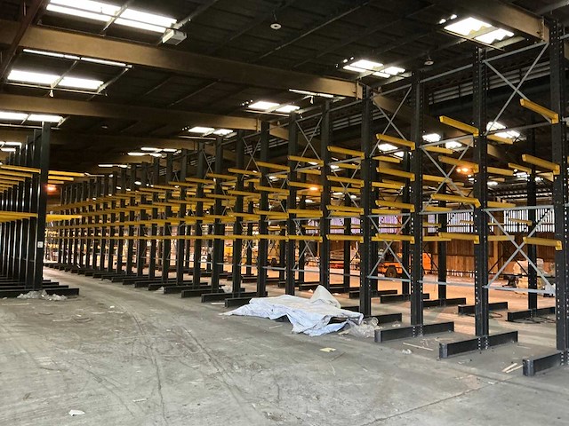 Draagarmstelling dubbelzijdig 8x64 - afbeelding 1 van  1