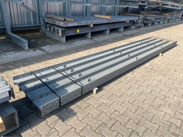 Draagarmstelling enkelzijdig 4x8 - afbeelding 2 van  4