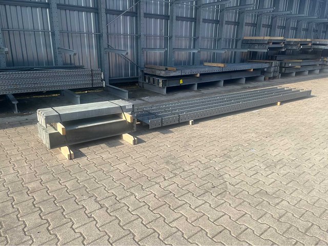 Draagarmstelling enkelzijdig 4x8 - afbeelding 4 van  4