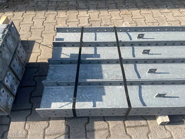 Draagarmstelling enkelzijdig 4x8 - afbeelding 2 van  16